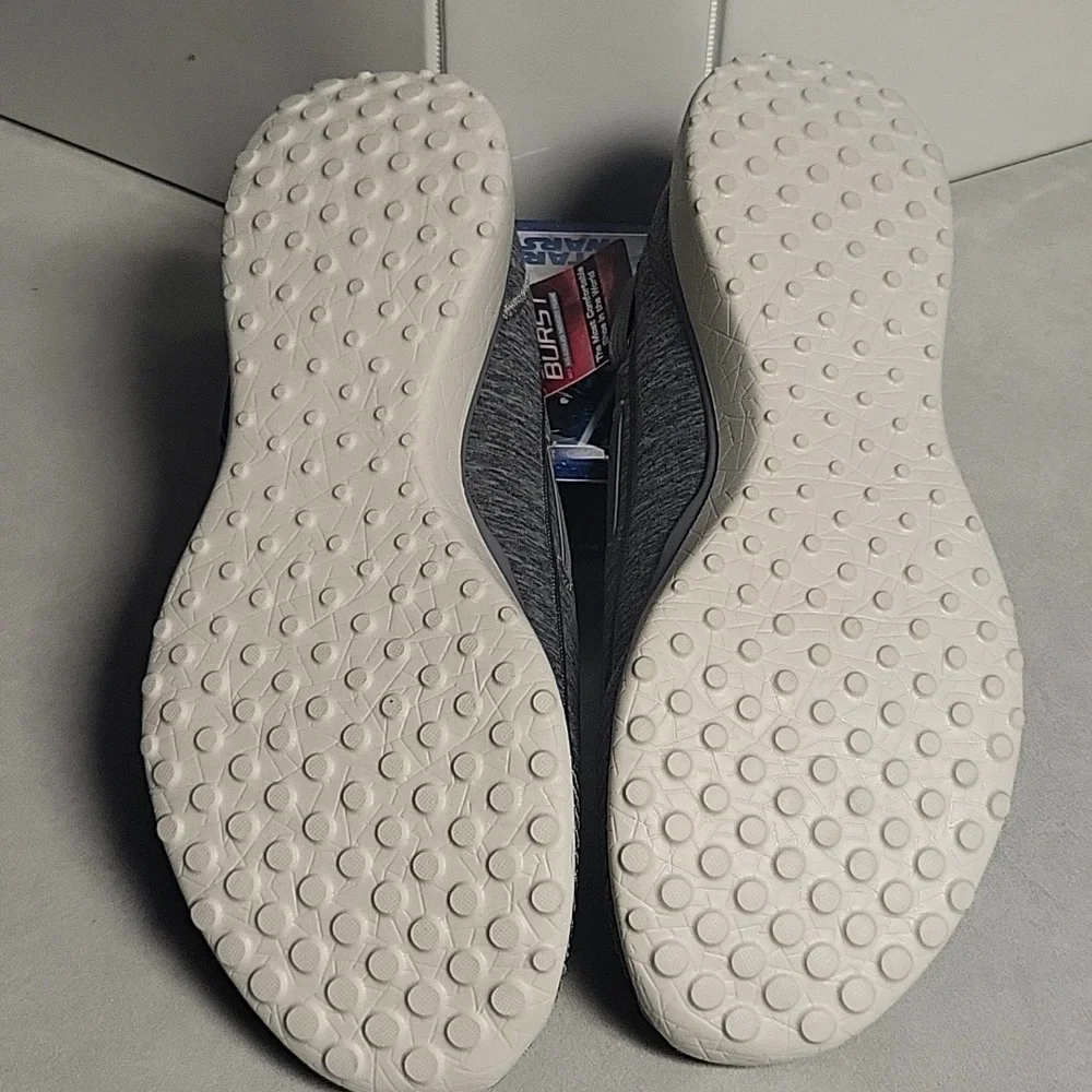 Skechers Relaxed Fit Burst  Slip-On - Picture 4 of 4